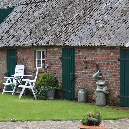 Erlenhof-steinau-fachwerkhaus-mit-reetdach * Steinau (Cuxhaven)