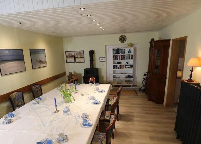 Dom wakacyjny Erlenhof-steinau-fachwerkhaus-mit-reetdach