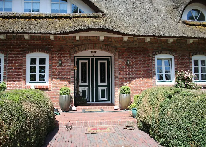 Erlenhof-steinau-fachwerkhaus-mit-reetdach * Steinau (Cuxhaven)